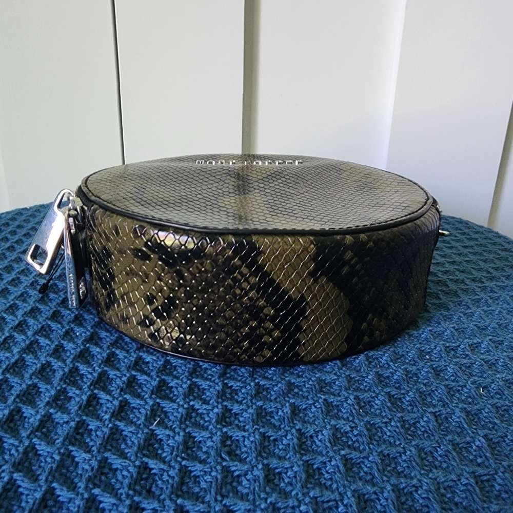 Marc Jacobs NWOT python pattern crossbody - Picture 10 of 11
